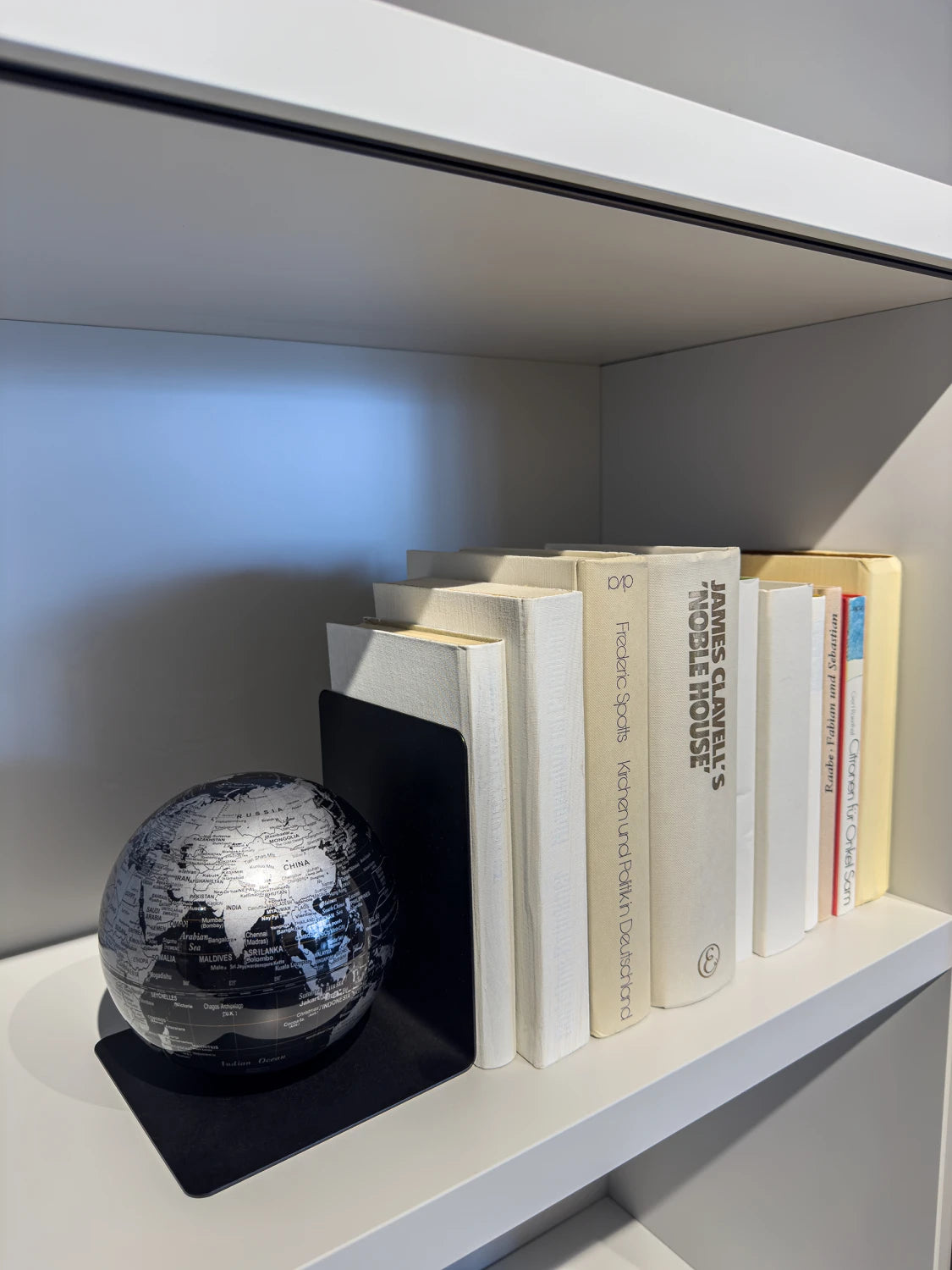 BOOKGLOBE SINGLE