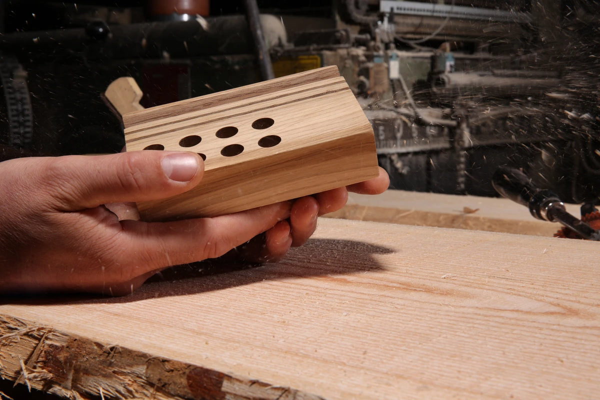 HOLZWEG PEN STAND